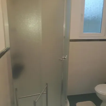 Self -contained Part Of A House With Garden Apartamento *