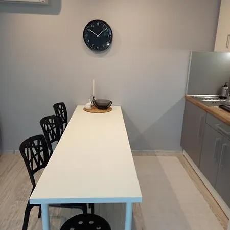 Self -contained Part Of A House With Garden